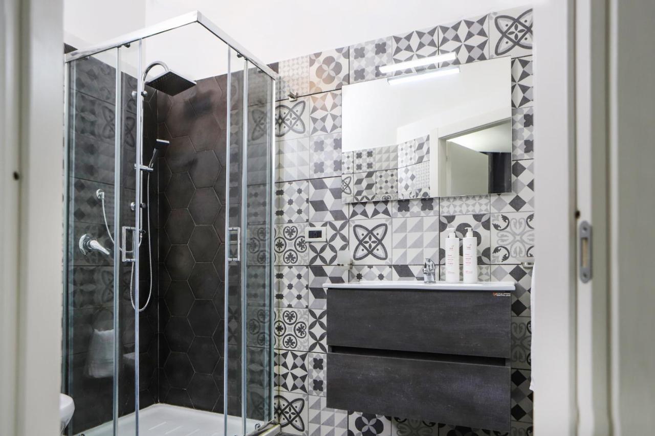 Modern Apartment At Piazza Del Gesu' By Wonderful Italy Nápoles Exterior foto