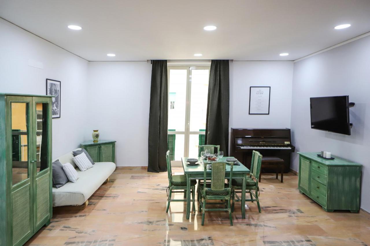 Modern Apartment At Piazza Del Gesu' By Wonderful Italy Nápoles Exterior foto