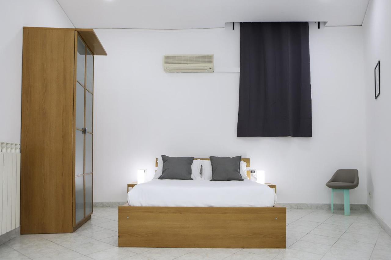Modern Apartment At Piazza Del Gesu' By Wonderful Italy Nápoles Exterior foto